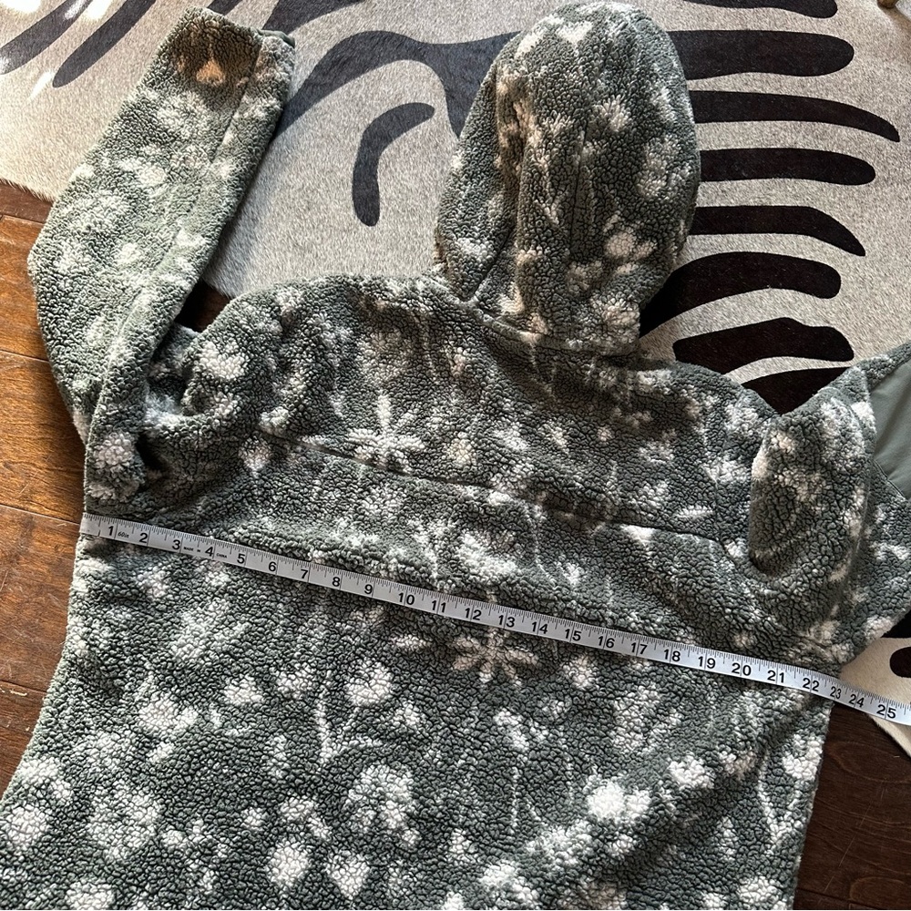 The North Face Campshire 2.0 Floral Sherpa Pullover - Picture 8 of 10